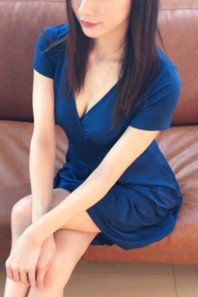 松山さゆ