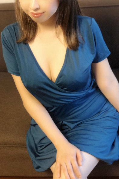 有村ひなの