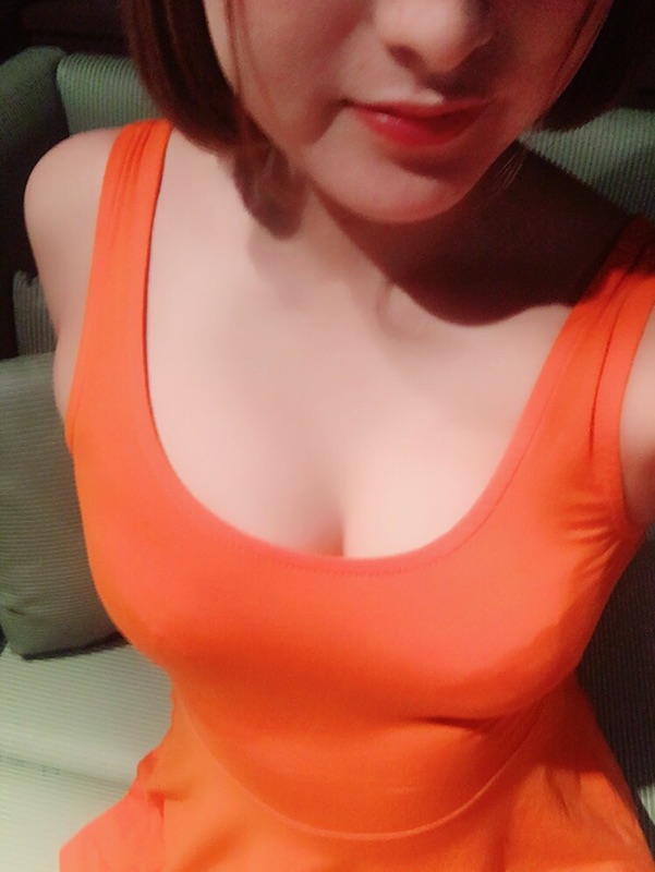 七瀬ここ